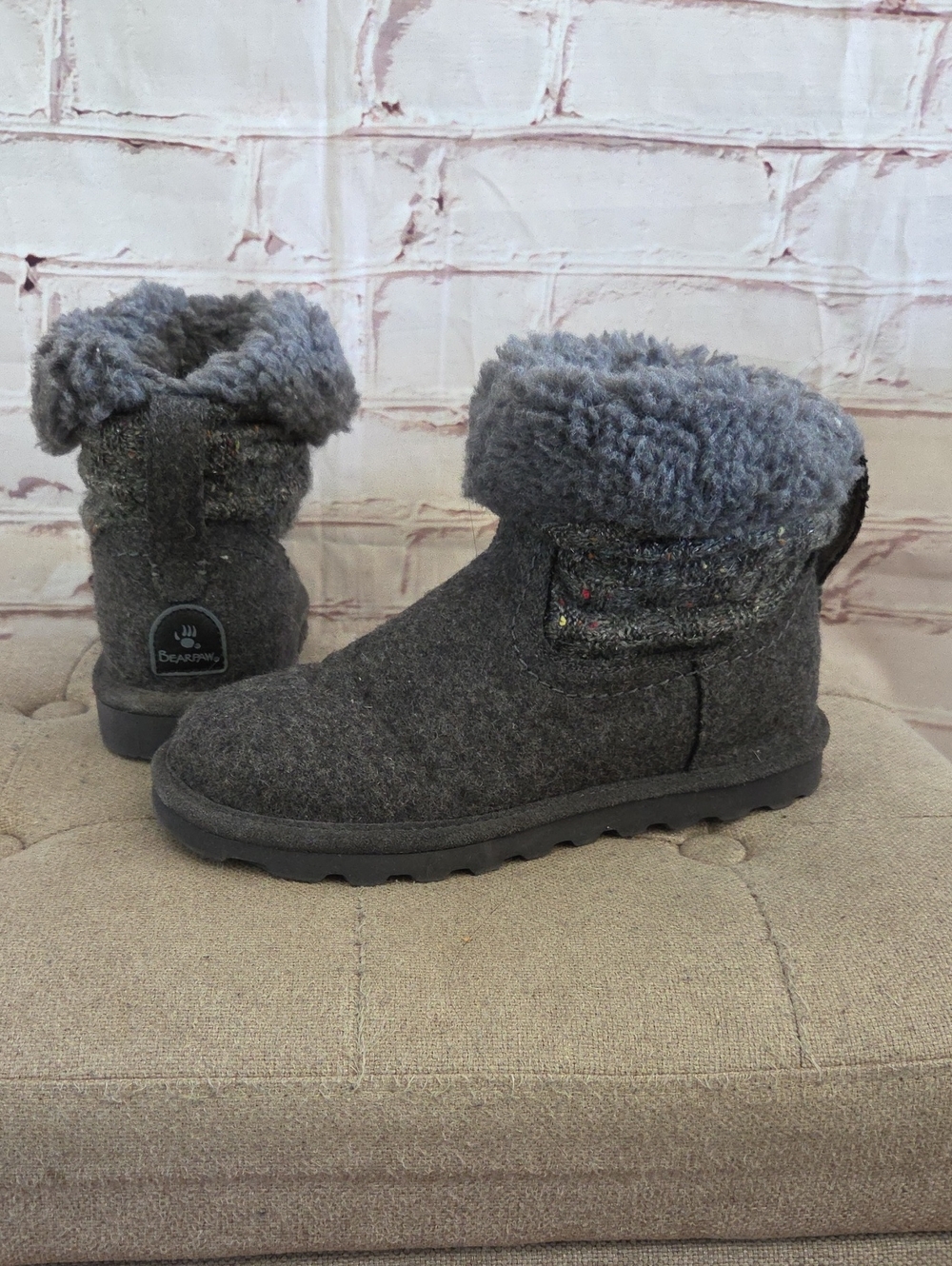 BearPaw Women's Gray Shearling Cuff Slipper Boots